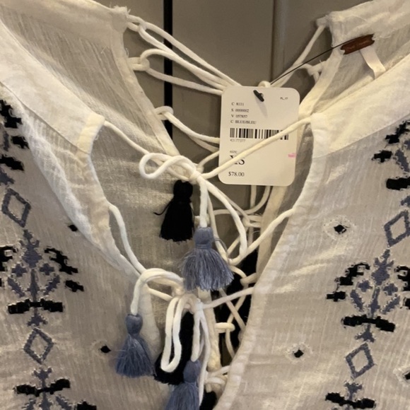 NWT! Free people White Embroidered Women's Top boho - Picture 2 of 7